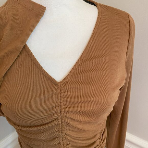 Cinched Front Crop Top size Large Nordstrom - Picture 3 of 7